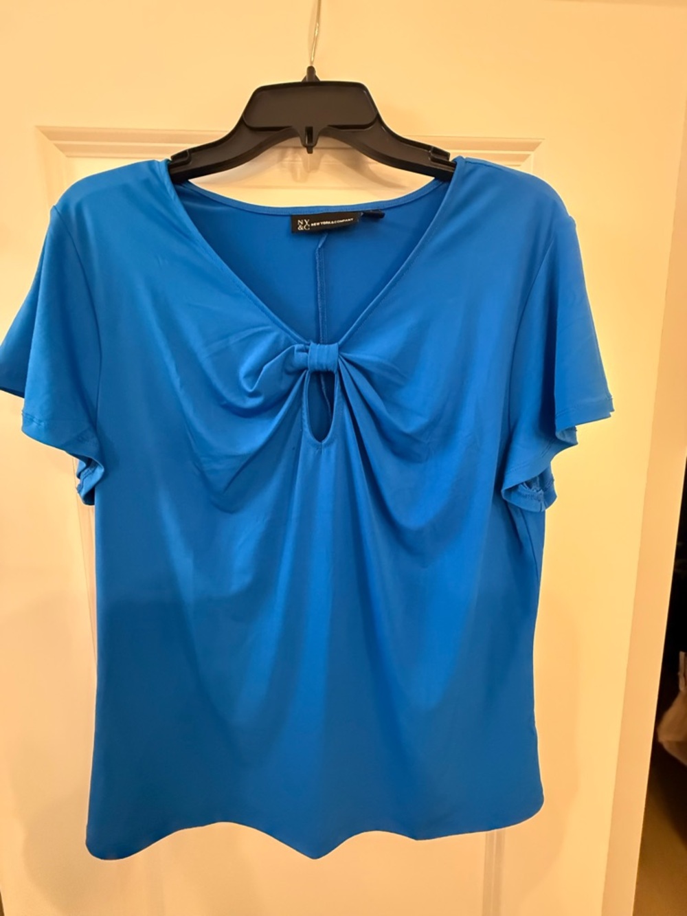 New York & Company Bright Blue Short Sleeve Keyhole Tie-Front Tee